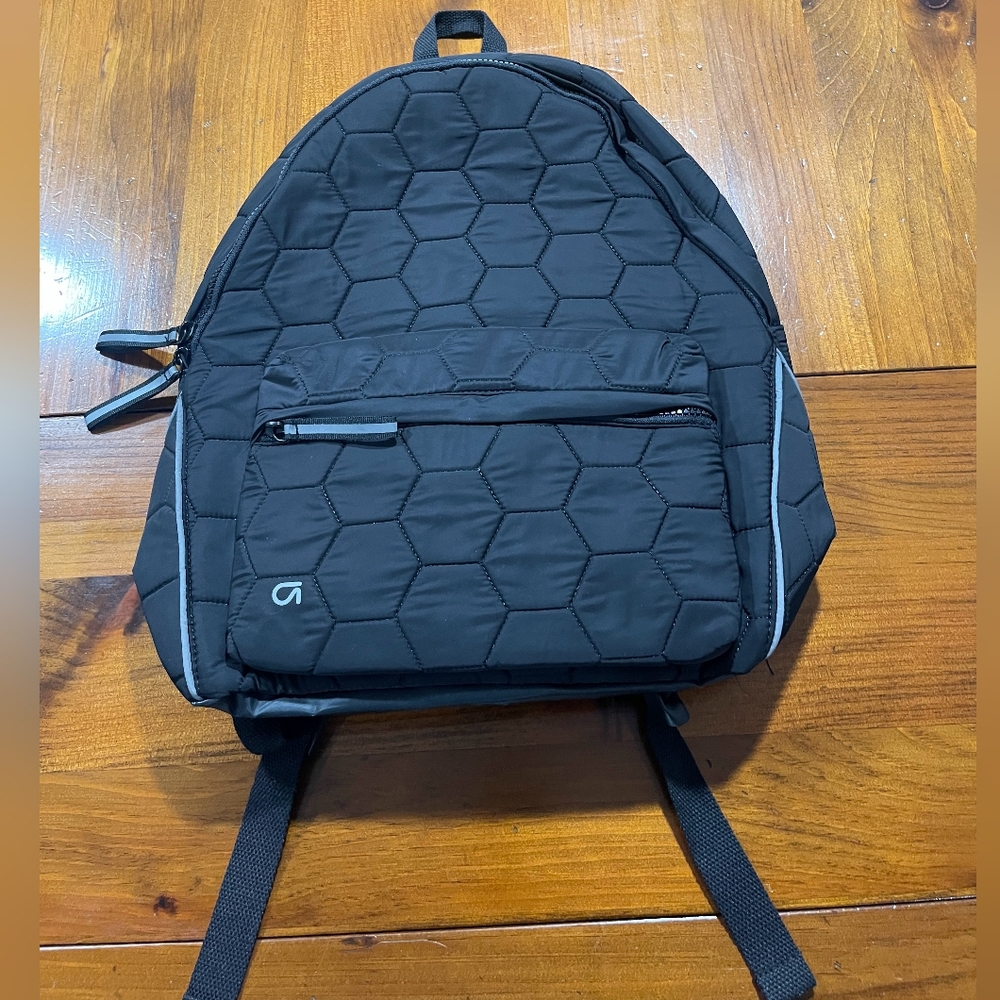 GAP Fit Black Nylon Everyday Padded Backpack Unisex Reflective